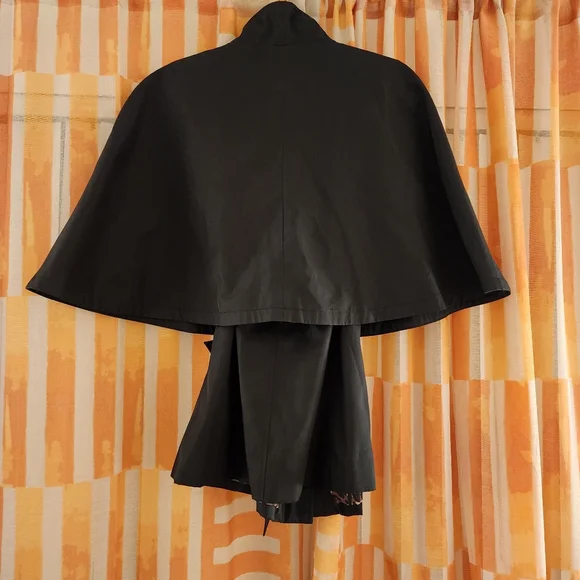 EUC Betsey Johnson Cape Coat - Picture 5 of 8